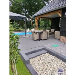 Traptrede 60x30x15 cm indus black kleurecht met facet 5